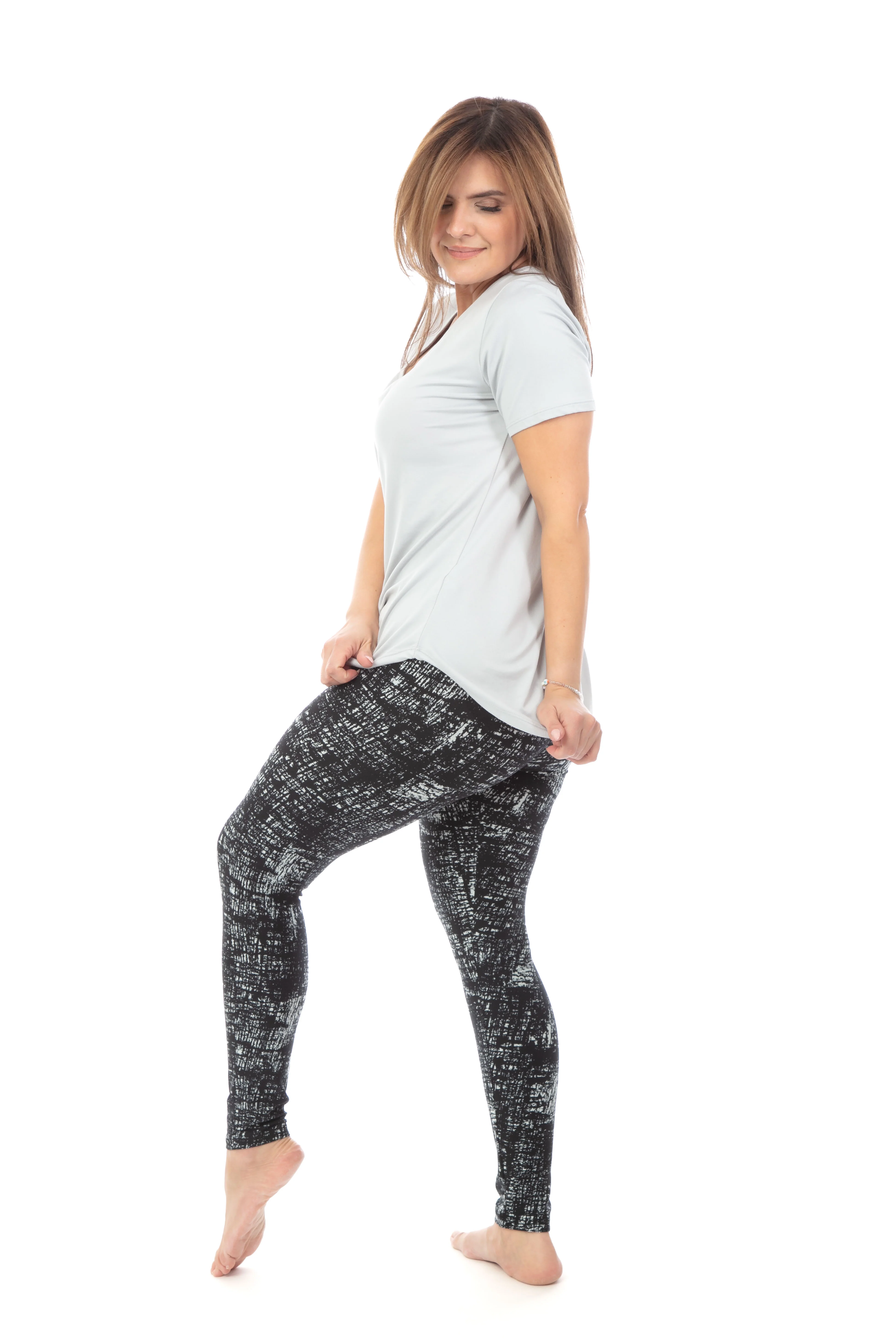 B&G Abstract- All Season Leggings - Image 5