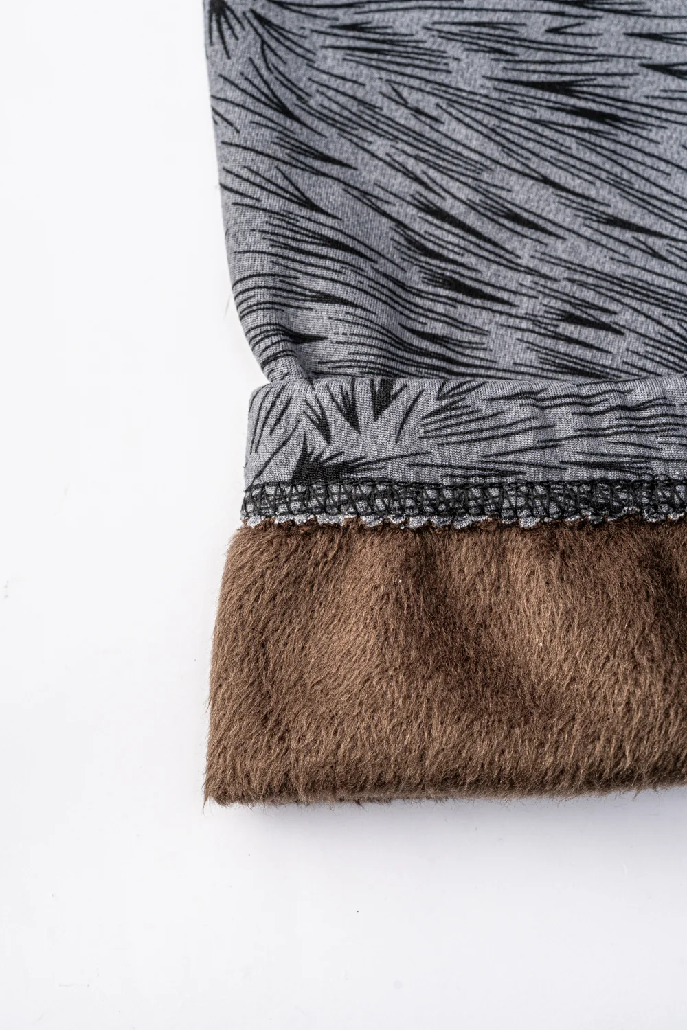 Printed Lines - Cozy Lined Leggings - Image 9